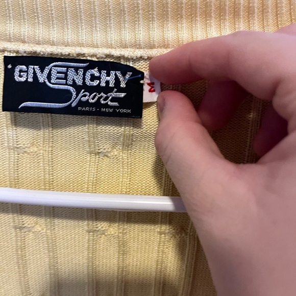 Vintage Givenchy Sports Women's Yellow Knit Textured Cardigan M (no buttons) - Picture 4 of 5